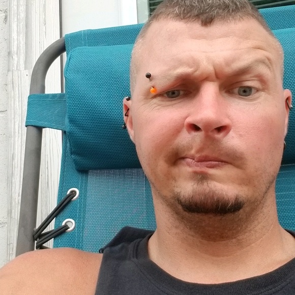 Meet your Posher, Benjamin - Picture 1 of 1